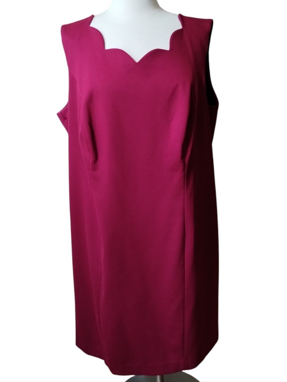TALBOTS SHEATH Dress Maroon Red  Scalloped Ponte Stretch Sleeveless 20P
